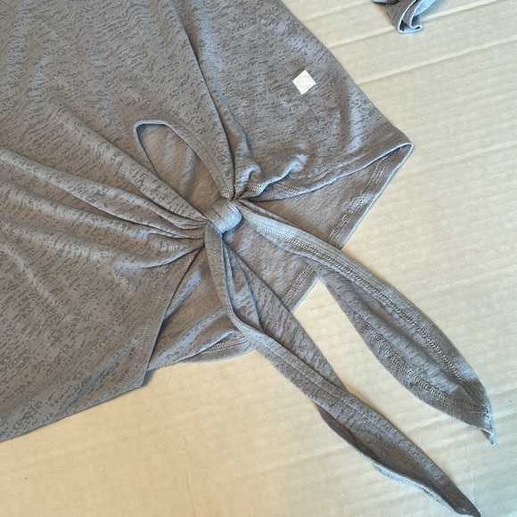 lululemon athletica Gray Women's Intimate Top - Picture 4 of 8